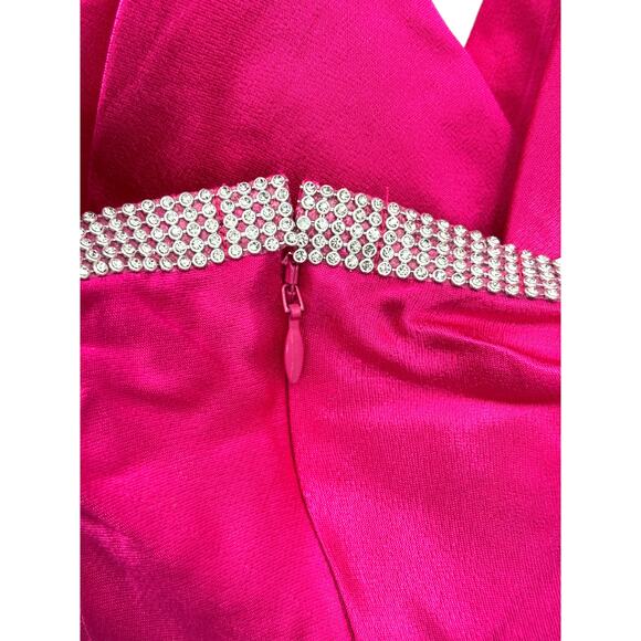 ASTR the Label Sicily Fuchsia Satin Halter Rhinestone Trim Mini dress Small‎ - Picture 7 of 11